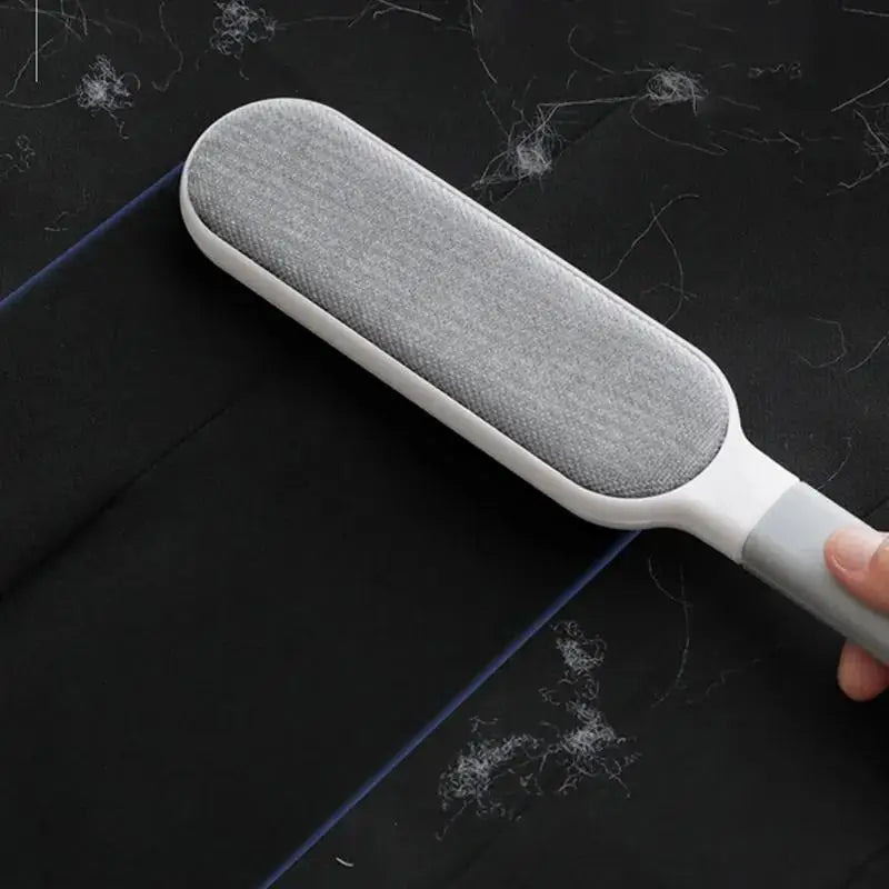 LintLift Pro – Manual Electrostatic Brush for Pet Hair on Carpets & Sofas